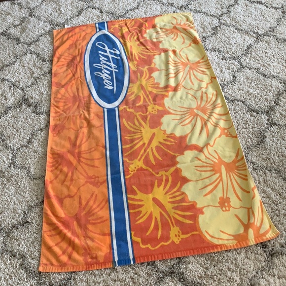 tommy hilfiger beach towel - Picture 1 of 1